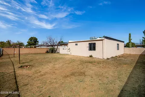 Exterior - 4210 E Canada Stra, Tucson, AZ 85706 photo 10 of 10