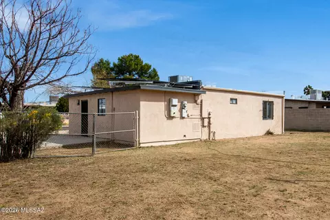 Exterior - 4210 E Canada Stra, Tucson, AZ 85706 photo 7 of 10