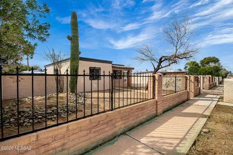 Exterior - 4210 E Canada Stra, Tucson, AZ 85706 photo 1 of 10