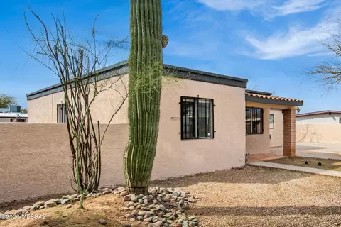 Exterior - 4210 E Canada Stra, Tucson, AZ 85706 photo 5 of 10