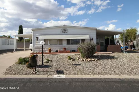 182 W Palma Dr, Green Valley, AZ 85614
