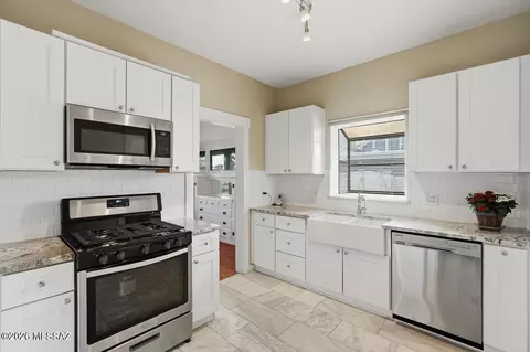 Kitchen - 1935 E 4th St, Tucson, AZ 85719 photo 1 of 5