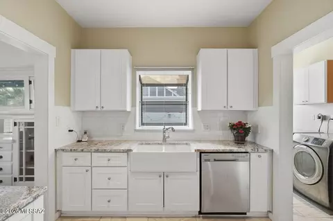 Kitchen - 1935 E 4th St, Tucson, AZ 85719 photo 2 of 5