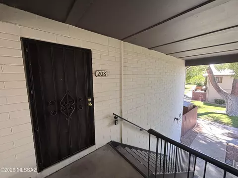 1318 S Avenida Polar #F208, Tucson, AZ 85710