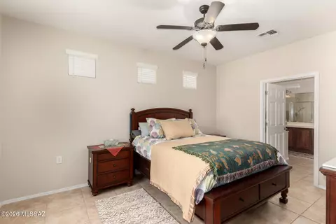 Bedroom - 13985 E Cheavront Loop, Vail, AZ 85641 photo 1 of 5