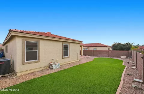Exterior - 13653 E Oxmoor Valley Dr, Vail, AZ 85641 photo 9 of 10
