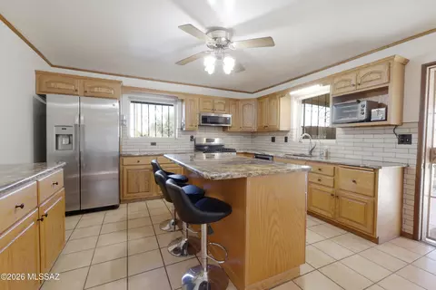 Kitchen - 508 E Joan St, Tucson, AZ 85705 photo 1 of 2
