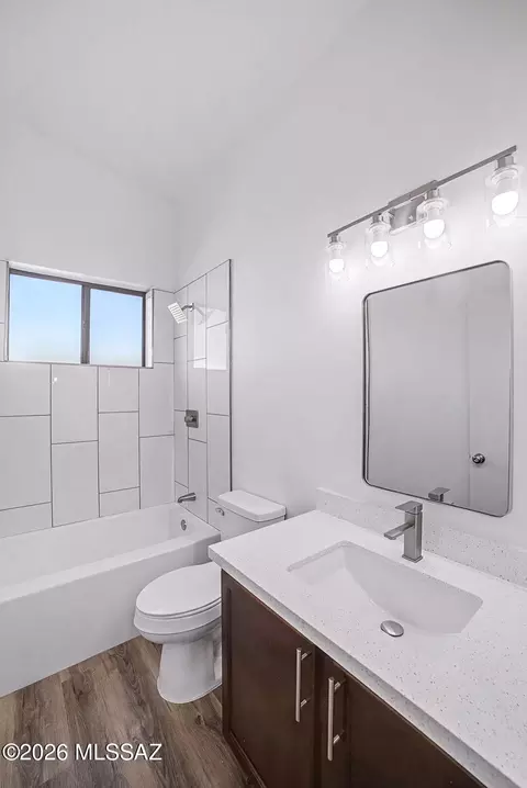 Bath - 1159 E 35th St, Tucson, AZ 85713 photo 1 of 2