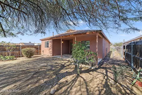 Exterior - 1159 E 35th St, Tucson, AZ 85713 photo 2 of 5