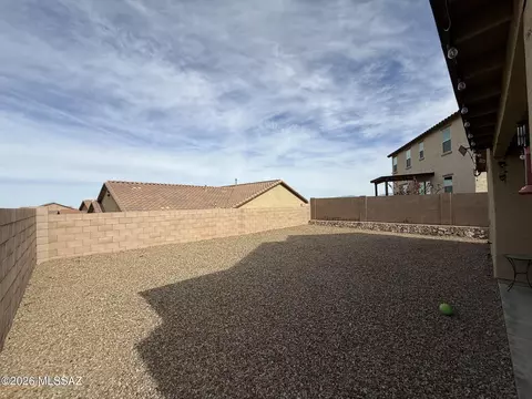 Exterior - 10827 E Painted Mesa Pl, Vail, AZ 85641 photo 3 of 5