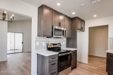 5665 S Catalina Ave, Tucson, AZ 85706