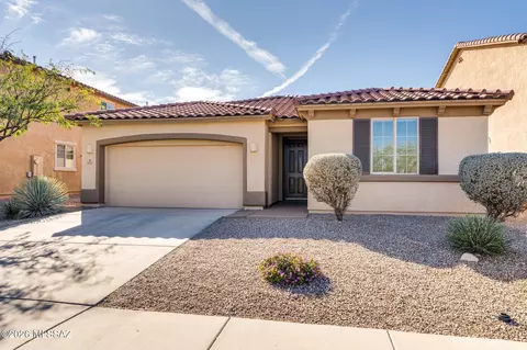 9526 S Quiet Dove Dr, Tucson, AZ 85747