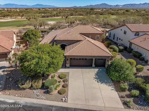 2225 E Desert Pueblo Pass, Green Valley, AZ 85614