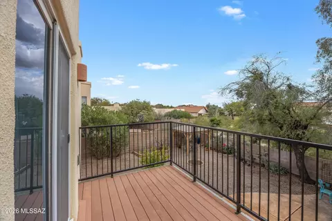Exterior - 578 E Wagon Bluff Dr, Tucson, AZ 85704 photo 1 of 4