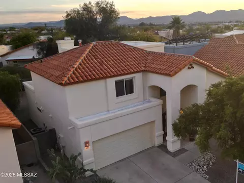 View/Area - 578 E Wagon Bluff Dr, Tucson, AZ 85704 photo 2 of 10