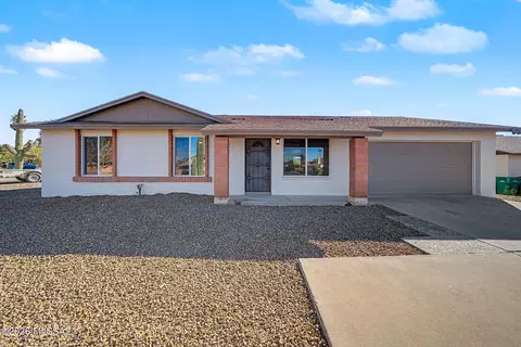 8022 N Oldfather Rd, Tucson, AZ 85741