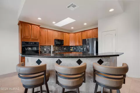 Kitchen - 10561 S Coyote Melon Loop, Vail, AZ 85641 photo 1 of 5