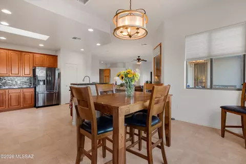 Dining - 10561 S Coyote Melon Loop, Vail, AZ 85641 photo 2 of 2