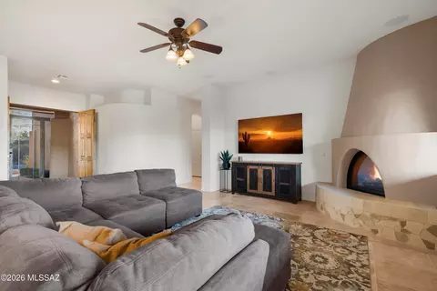 Living - 10561 S Coyote Melon Loop, Vail, AZ 85641 photo 2 of 3