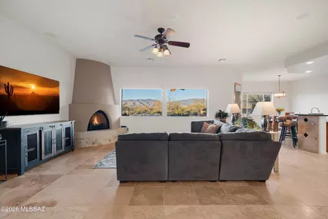 Living - 10561 S Coyote Melon Loop, Vail, AZ 85641 photo 1 of 3