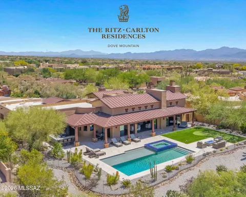6067 W Seven Saguaros Cir, Marana, AZ 85658