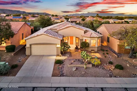 852 W Mountain Stone Dr, Green Valley, AZ 85614