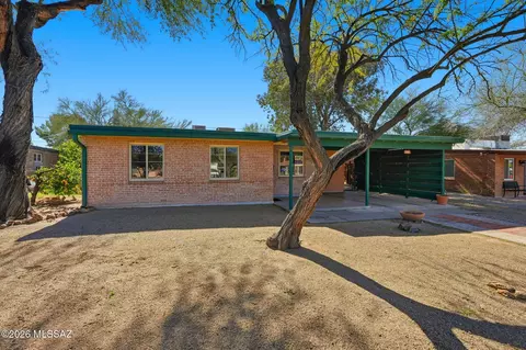2938 E Beverly Dr, Tucson, AZ 85716