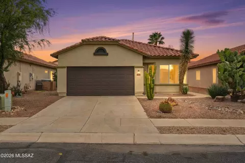 7422 W River Rim Pl, Tucson, AZ 85743