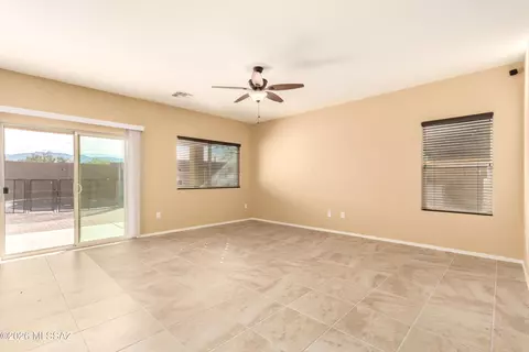 Living - 8924 E Abrams Loop, Tucson, AZ 85710 photo 2 of 4