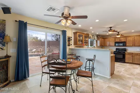 Dining - 13423 E Almond Crest Dr, Vail, AZ 85641 photo 3 of 3