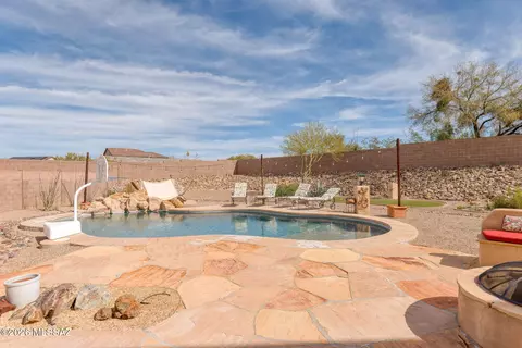 Exterior - 13423 E Almond Crest Dr, Vail, AZ 85641 photo 4 of 17