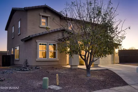 13423 E Almond Crest Dr, Vail, AZ 85641