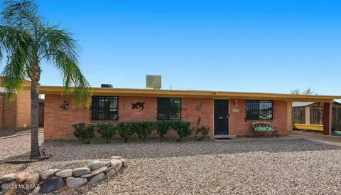 9700 E Nicaragua Pl, Tucson, AZ 85730