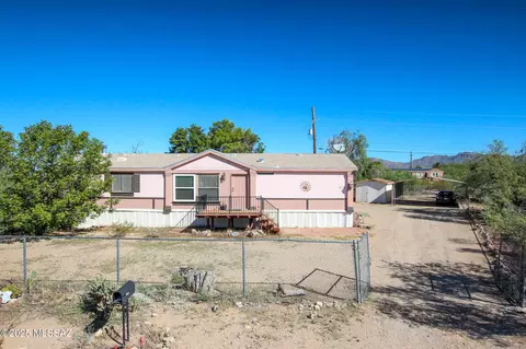 9390 W Henry St, Tucson, AZ 85735
