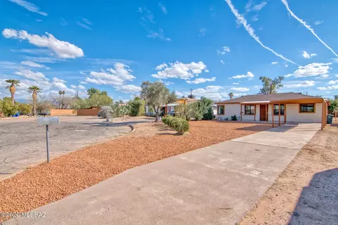 4620 E Lester St, Tucson, AZ 85712