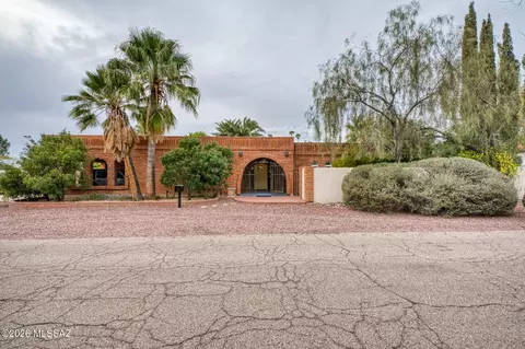 170 S Irving Ave, Tucson, AZ 85711