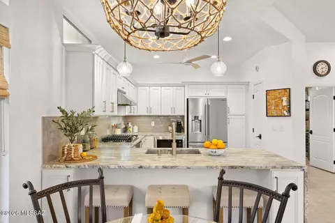 Kitchen - 1069 E Ritz Ct, Oro Valley, AZ 85755 photo 3 of 5