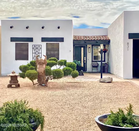 831 W Paseo Del Prado, Green Valley, AZ 85614