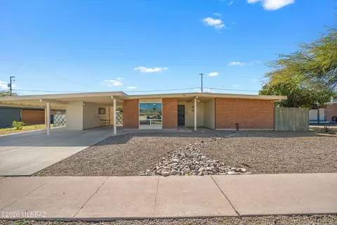 8142 E 5th St, Tucson, AZ 85710