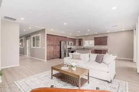 8445 E Ramona Madera Ln, Tucson, AZ 85747