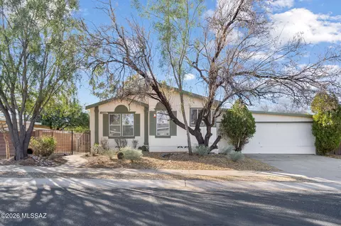 6254 E Rough Rock Dr, Tucson, AZ 85756