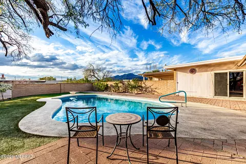 10360 E Glenn St, Tucson, AZ 85749