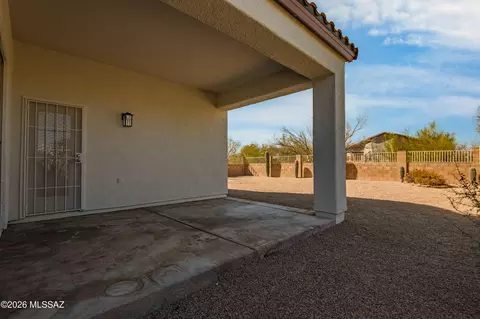 Exterior - 9896 E Wind Dancer Dr, Tucson, AZ 85748 photo 4 of 8