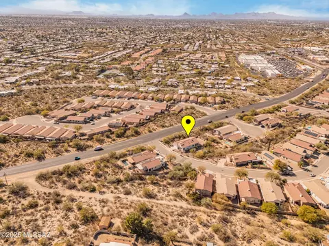 View/Area - 9896 E Wind Dancer Dr, Tucson, AZ 85748 photo 2 of 2