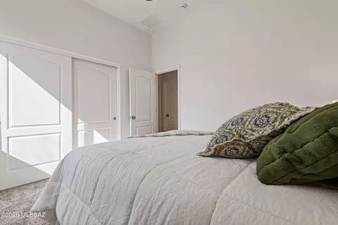 Bedroom - 9896 E Wind Dancer Dr, Tucson, AZ 85748 photo 5 of 8