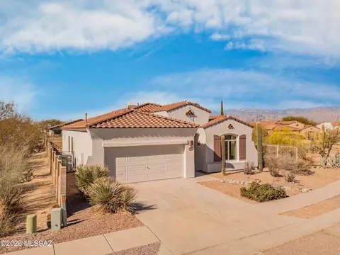 Exterior - 9896 E Wind Dancer Dr, Tucson, AZ 85748 photo 3 of 8