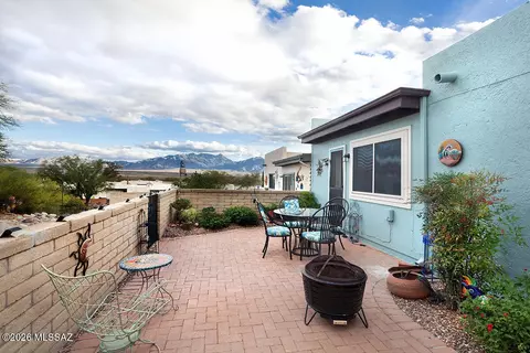 1264 W Camino Lucientes, Green Valley, AZ 85622