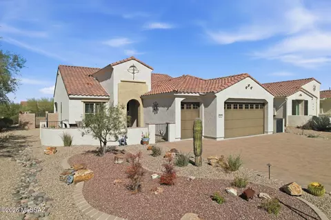 2475 E Rolling Meadow Ln, Green Valley, AZ 85614