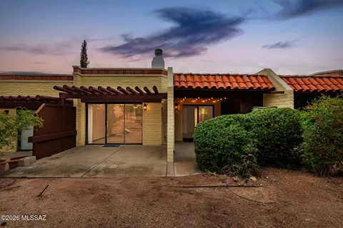 9788 E Calle Del Centinela, Tucson, AZ 85748