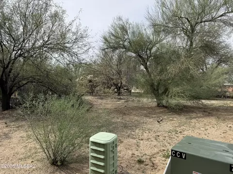 1150 N La Canoa, Green Valley, AZ 85614